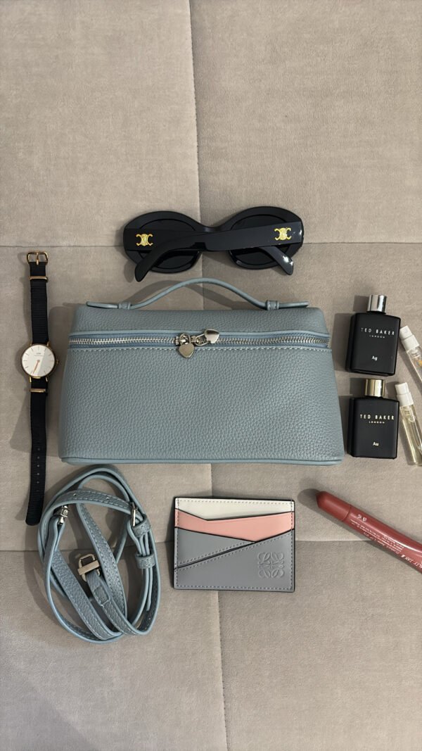 LORA MILANO - Image 4