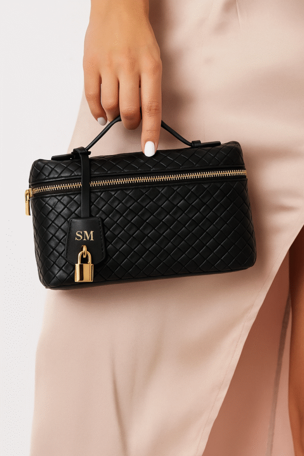 LORA MILANO - Image 7